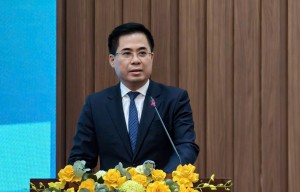 Ông Nguyễn Hoàng Giang tái đắc cử Chủ tịch UBND tỉnh Quảng Ngãi