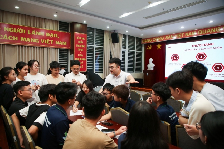 Sinh viên PVU rèn luyện kỹ năng thực chiến qua hội thảo chuyên đề về kỹ năng mềm