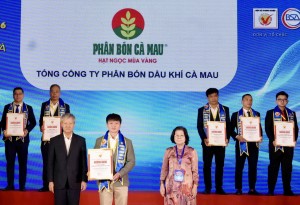 Phân bón Cà Mau giữ vững danh hiệu Hàng Việt Nam chất lượng cao năm 2026