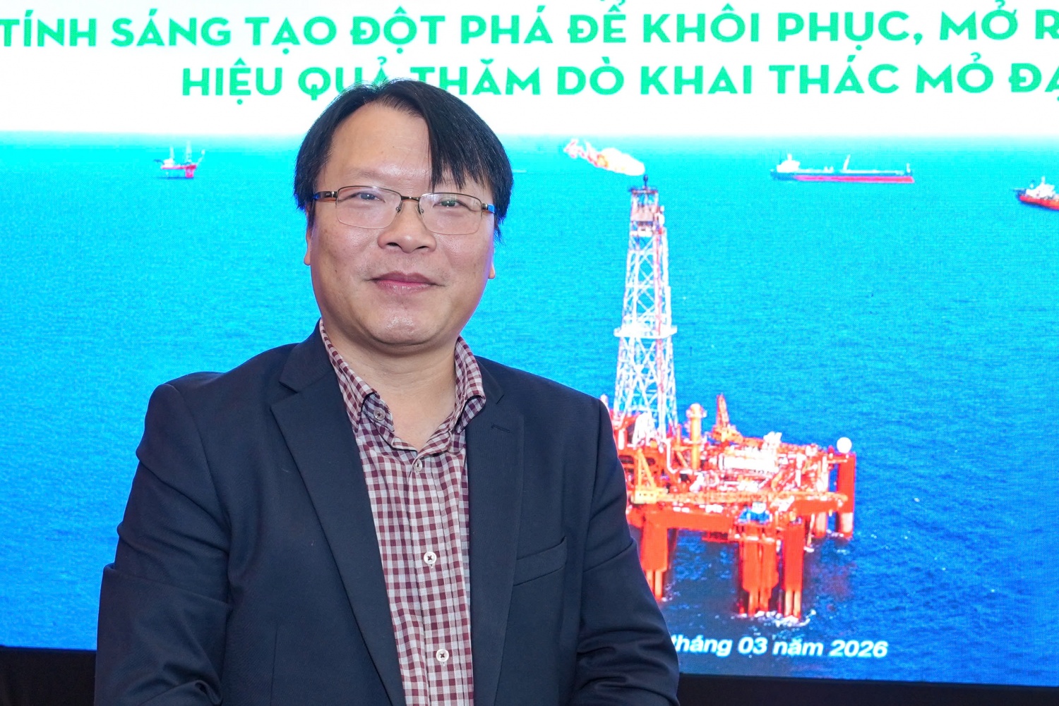 TS Bùi Trọng Vinh: Cơ chế đủ mạnh sẽ quyết định tốc độ triển khai kho dự trữ xăng dầu TS Bùi Trọng Vinh: Cơ chế đủ mạnh sẽ quyết định tốc độ triển khai kho dự trữ xăng dầu