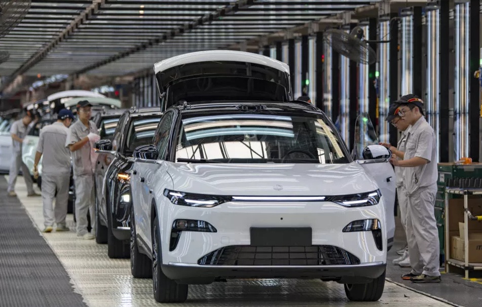 Cú sốc giá dầu thúc đẩy làn sóng xe điện tại châu Á - Thái Bình Dương