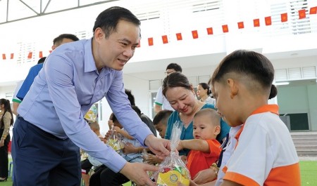 “Nói đi đôi với làm” trở thành thước đo