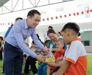 “Nói đi đôi với làm” trở thành thước đo