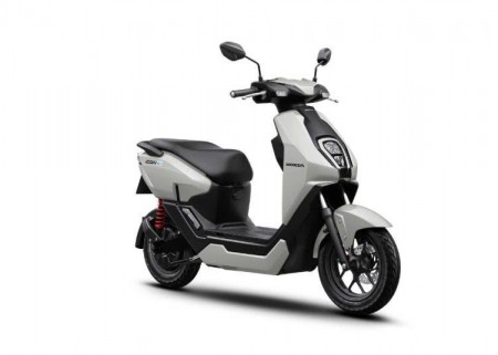 Thị trường xe điện tuần qua: Honda ICON e: điều chỉnh giá bán lẻ giảm 6 triệu đồng