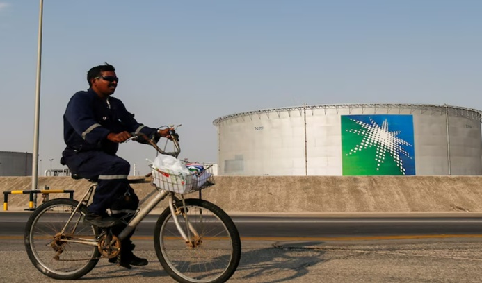 Ả Rập Xê-út tăng giá dầu giao tháng 5 lên mức cao kỷ lục