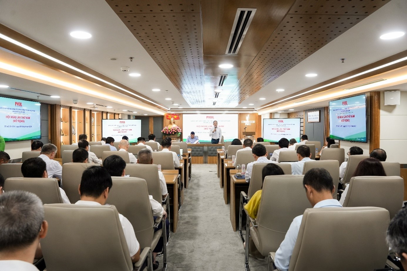 Toàn cảnh Hội nghị.