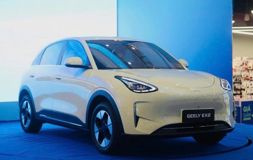 Thị trường xe điện tuần qua: Geely EX2 gây xôn xao với giá thay pin gần 200 triệu đồng
