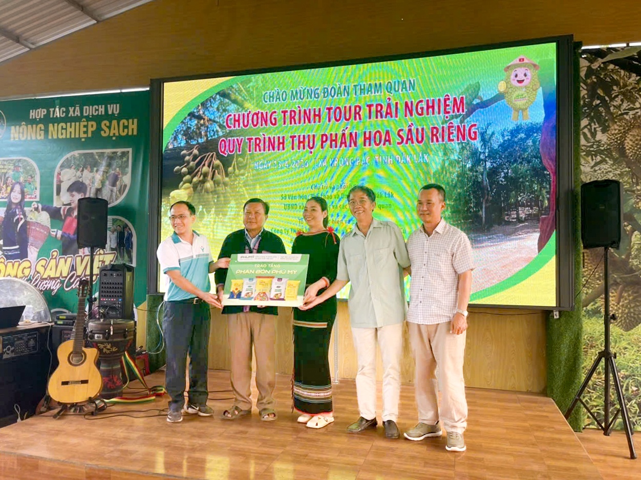 Phú Mỹ đồng hành cùng Lễ hội Sầu riêng Đắk Lắk 2026: Khởi đầu từ hoạt động thụ phấn hoa Phú Mỹ đồng hành cùng Lễ hội Sầu riêng Đắk Lắk 2026: Khởi đầu từ hoạt động thụ phấn hoa