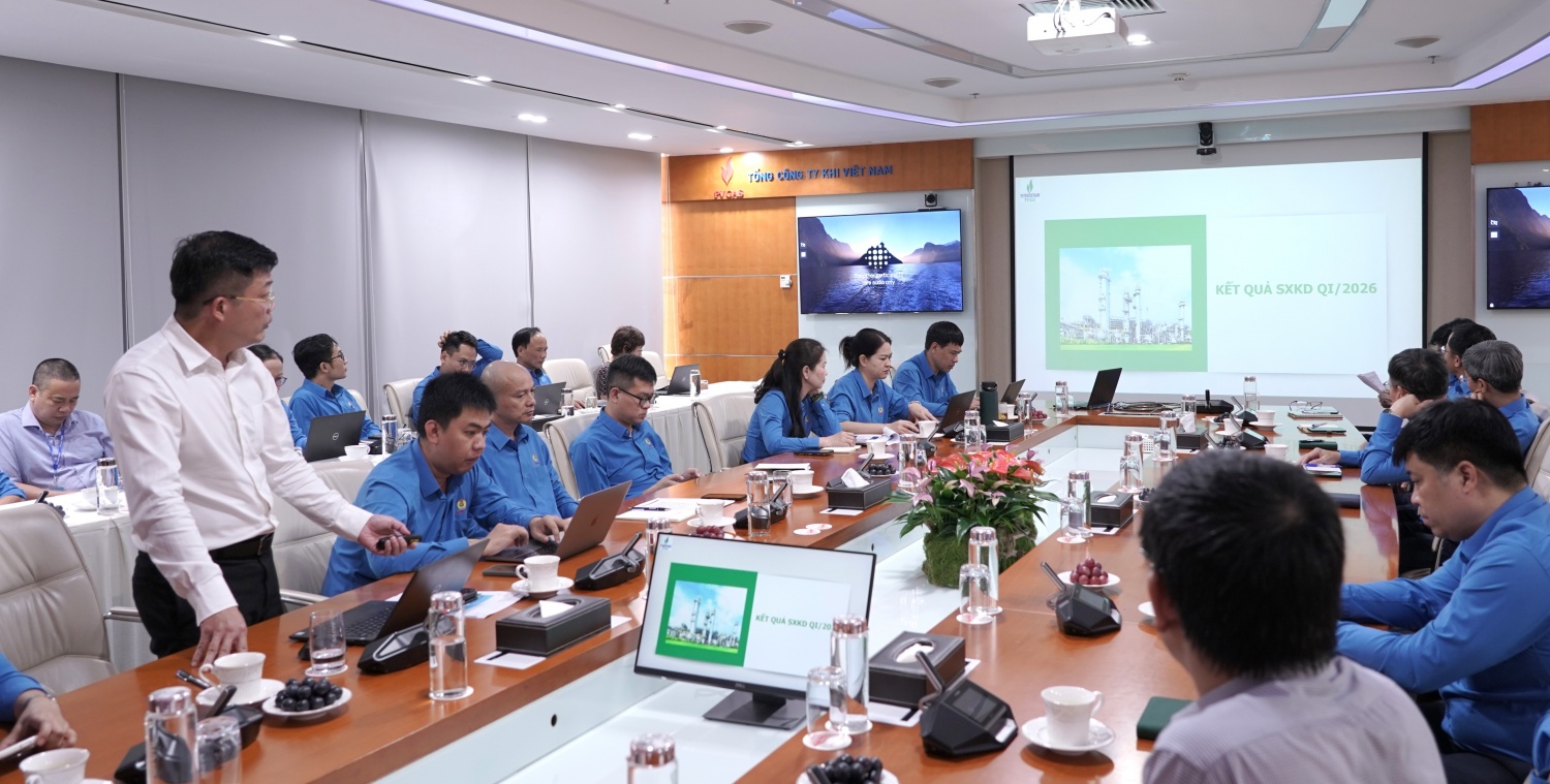 Đồng chí Mai Xuân Ba – Trưởng Ban Đầu tư phát triển PV GAS, cung cấp thông tin về tình hình hoạt động sản xuất kinh doanh quý I, các nhiệm vụ trong quý II/2026 của PV GAS