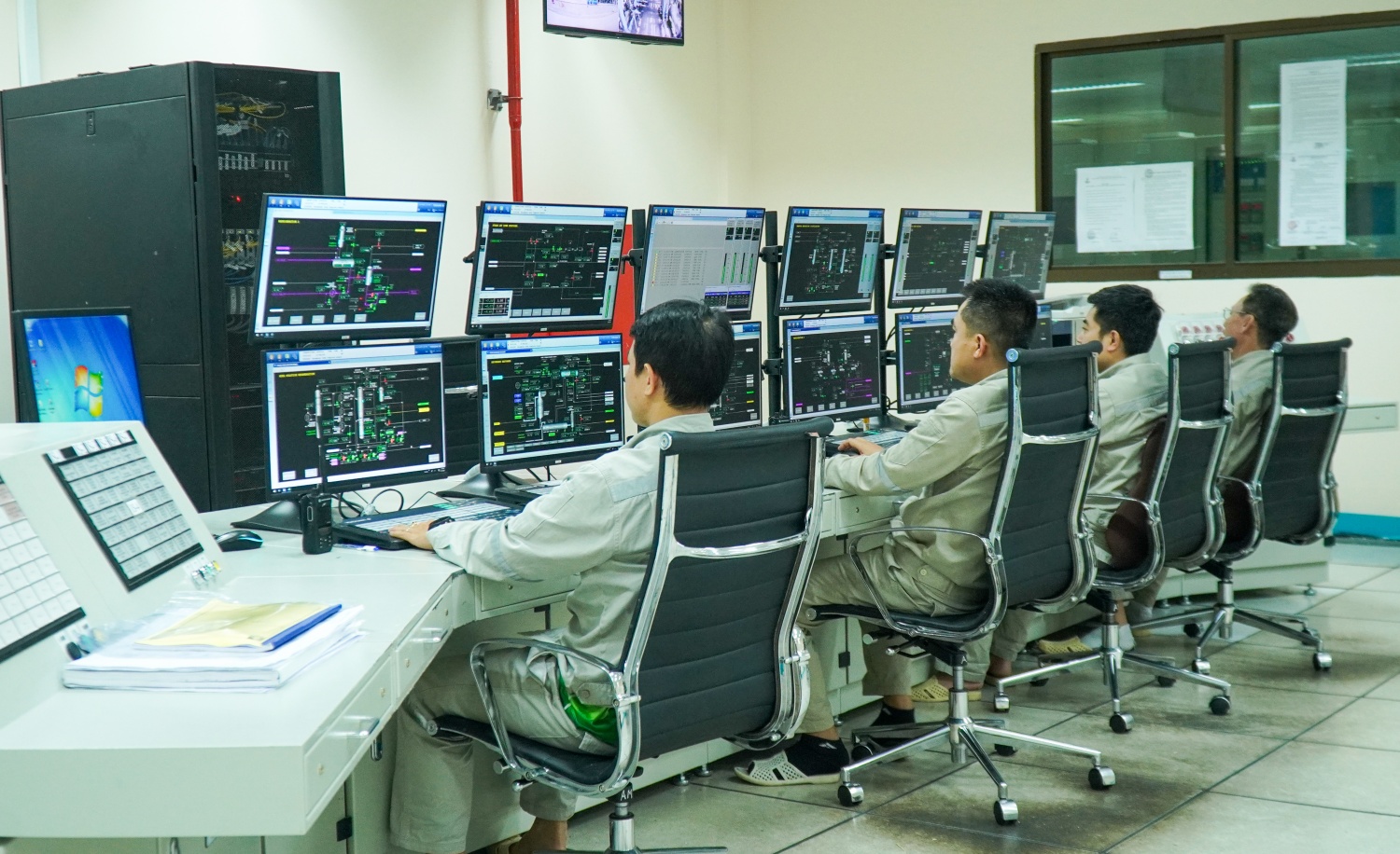 Nhà máy đạm Phú Mỹ: 22 năm vững nền tảng, bứt tốc cùng lộ trình sản xuất thông minh Nhà máy đạm Phú Mỹ: 22 năm vững nền tảng, bứt tốc cùng lộ trình sản xuất thông minh