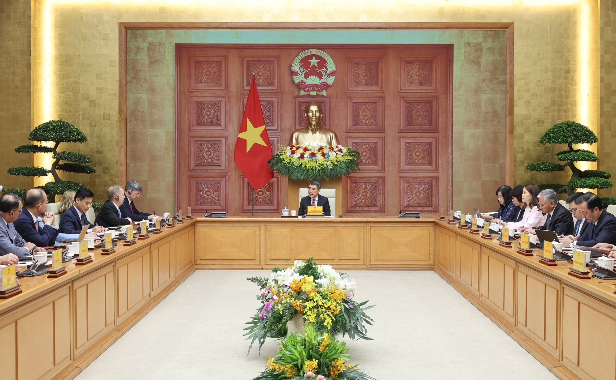 Thủ tướng Lê Minh Hưng làm việc với 52 doanh nghiệp hàng đầu của Hoa Kỳ