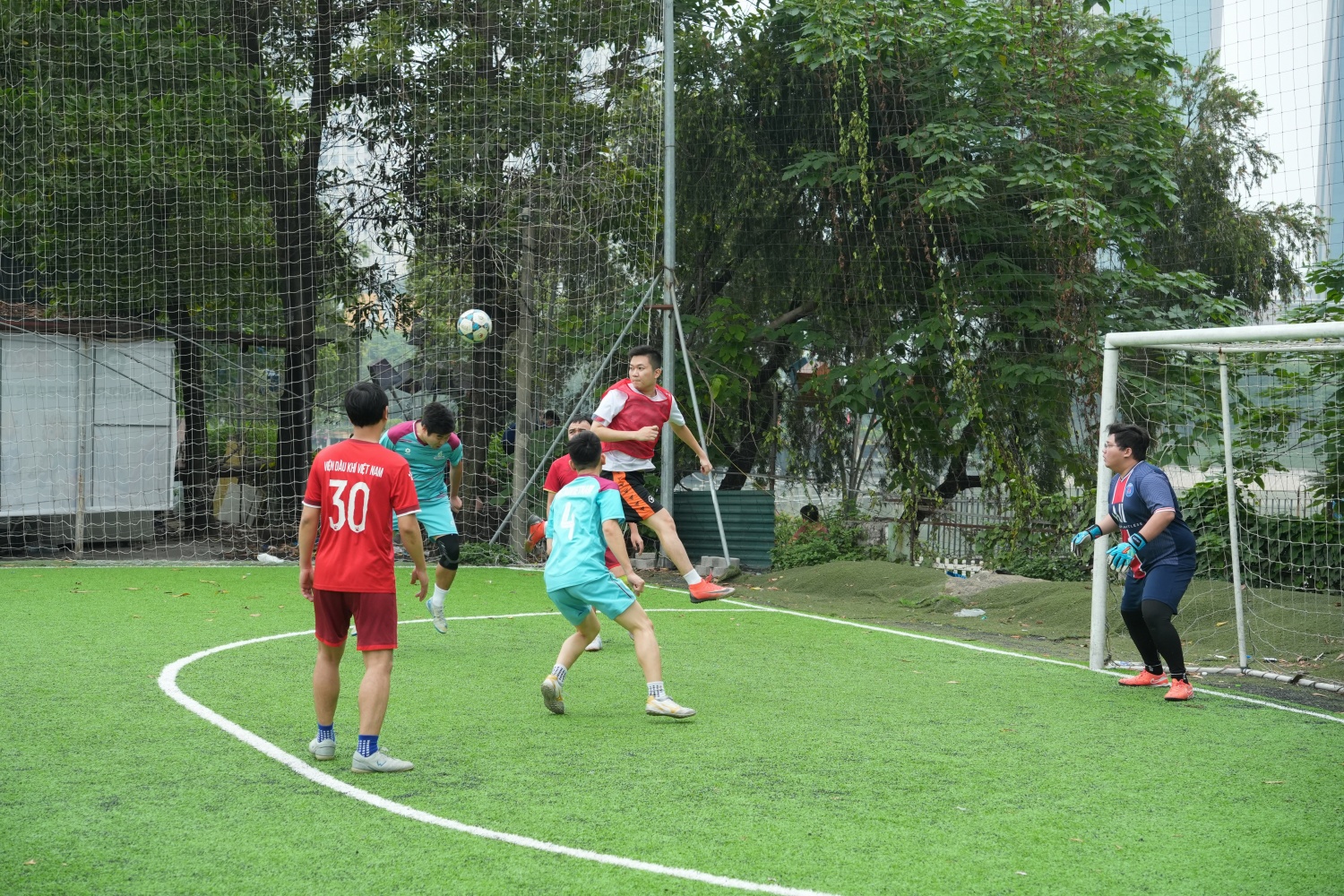 Giải giao hữu bóng đá chào mừng 3 năm thành lập PVPGB: Sôi nổi, gắn kết và giàu ý nghĩa