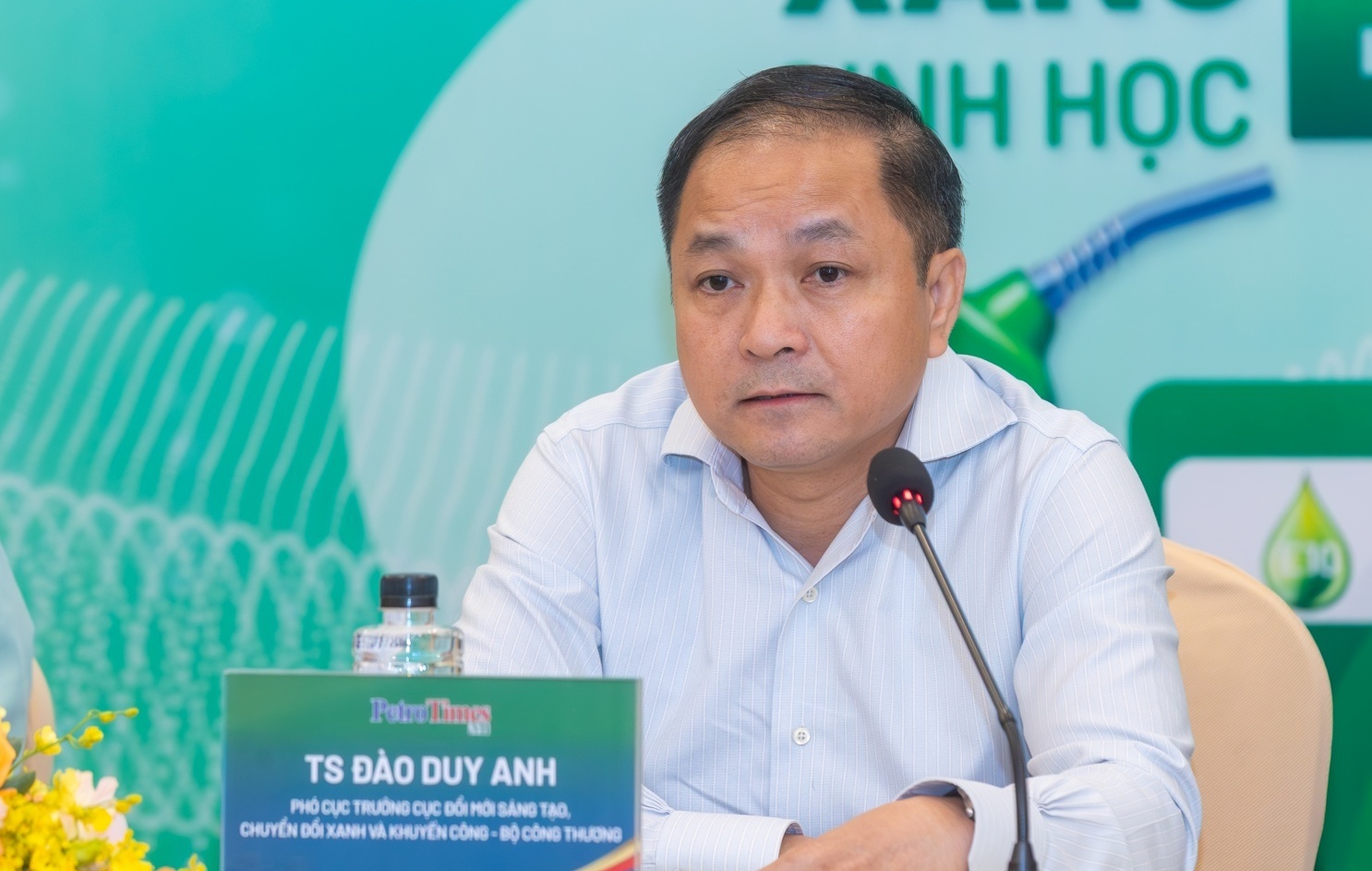 Xăng E10 và bài toán chuyển đổi xanh: Cần chiến lược đồng bộ từ sản xuất đến tiêu dùng