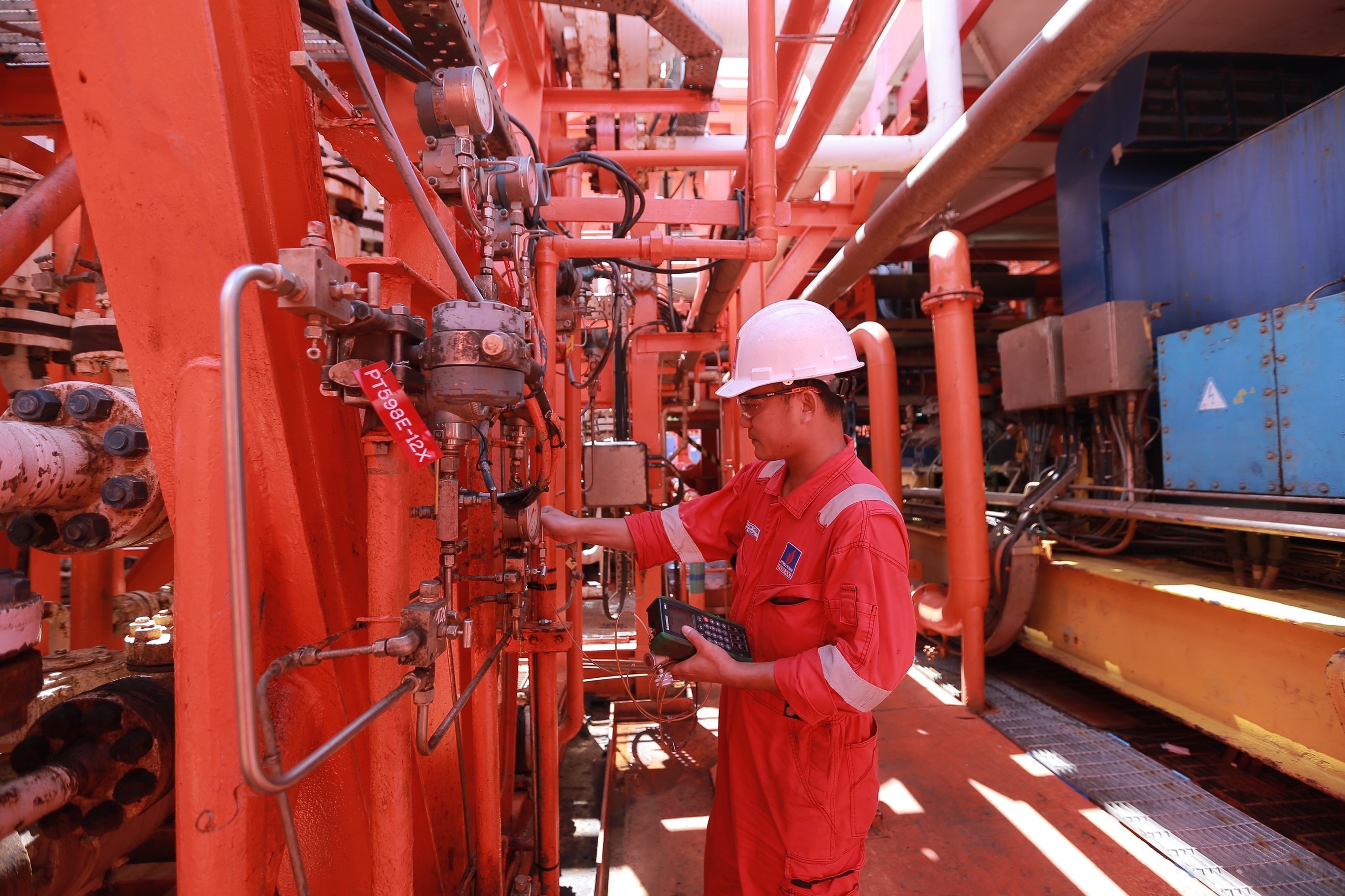 Tôn vinh người lao động, lan tỏa giá trị mới Tôn vinh người lao động, lan tỏa giá trị mới