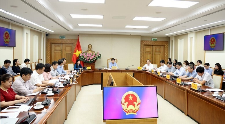 Yêu cầu chủ động điều hành giá, bảo đảm nguồn cung năng lượng