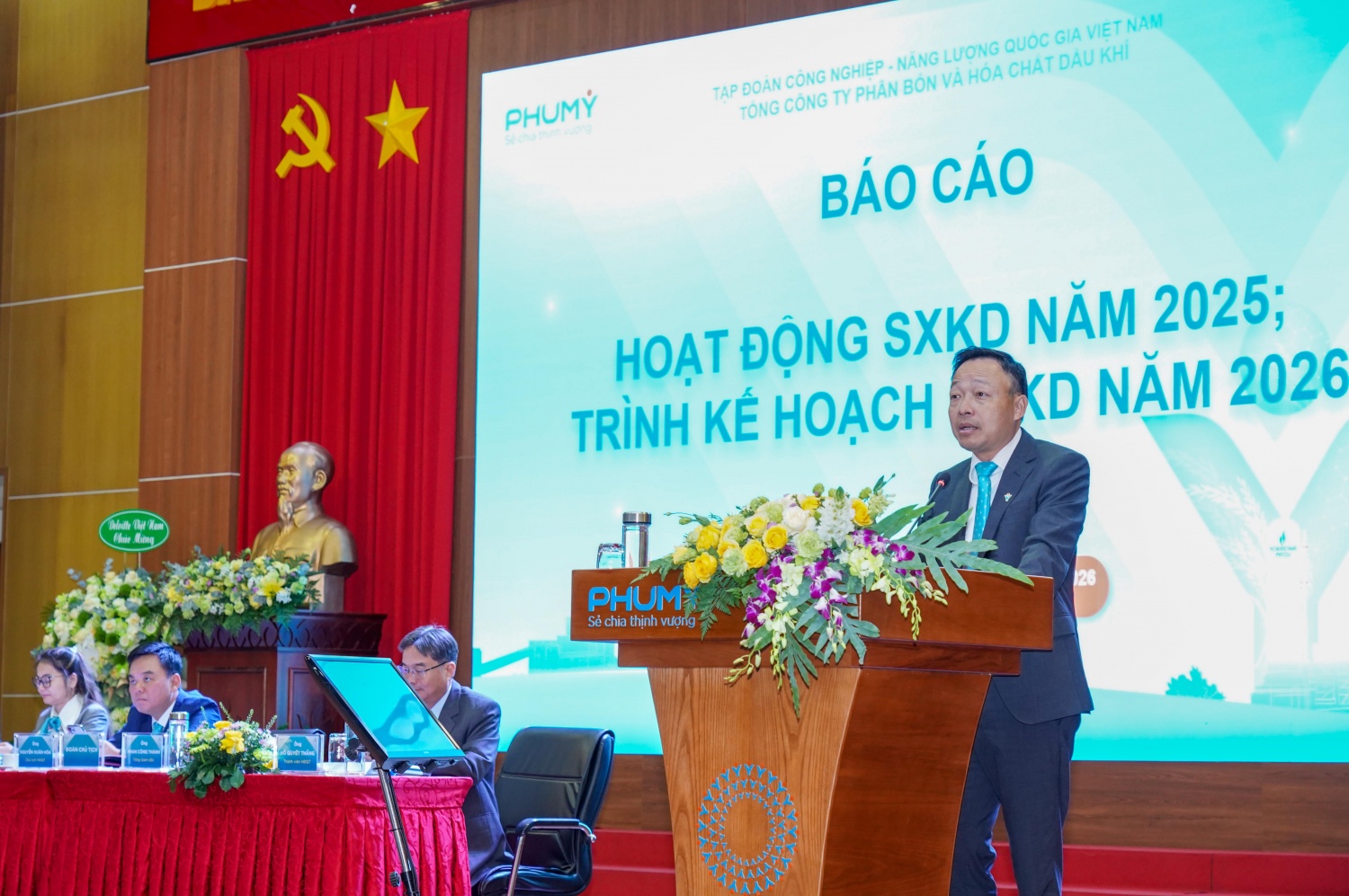 PVFCCo - Phú Mỹ đặt doanh thu 17.600 tỷ đồng và tăng tốc chuyển dịch xanh PVFCCo - Phú Mỹ đặt doanh thu 17.600 tỷ đồng và tăng tốc chuyển dịch xanh