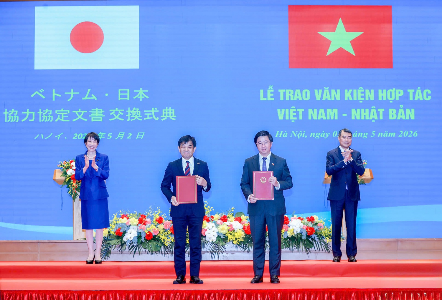 Thủ tướng Nhật Bản ấn tượng với sự phát triển của Việt Nam Thủ tướng Nhật Bản ấn tượng với sự phát triển của Việt Nam