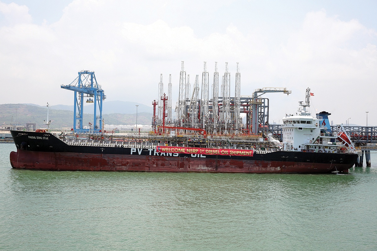 Giữ ổn định cung ứng xăng dầu trước biến động Giữ ổn định cung ứng xăng dầu trước biến động