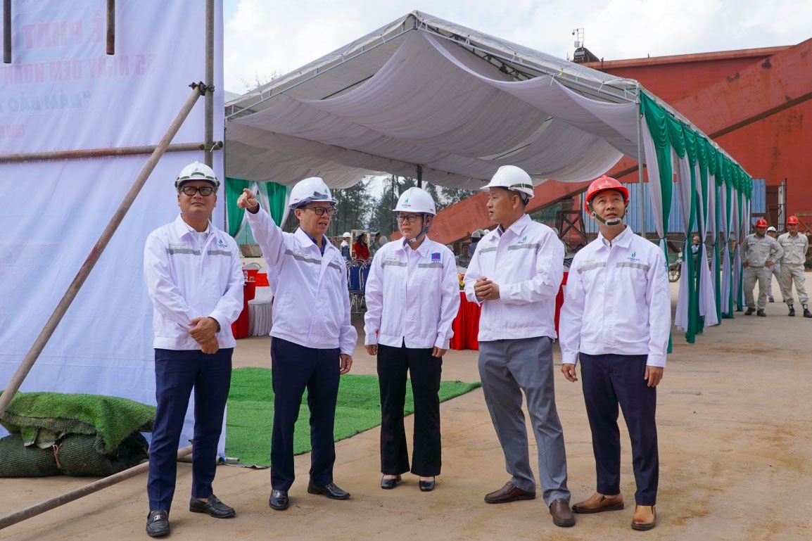 PVSM quyết tâm hoàn thành bảo dưỡng giàn khoan Tam Đảo 05 trong 55 ngày đêm PVSM quyết tâm hoàn thành bảo dưỡng giàn khoan Tam Đảo 05 trong 55 ngày đêm