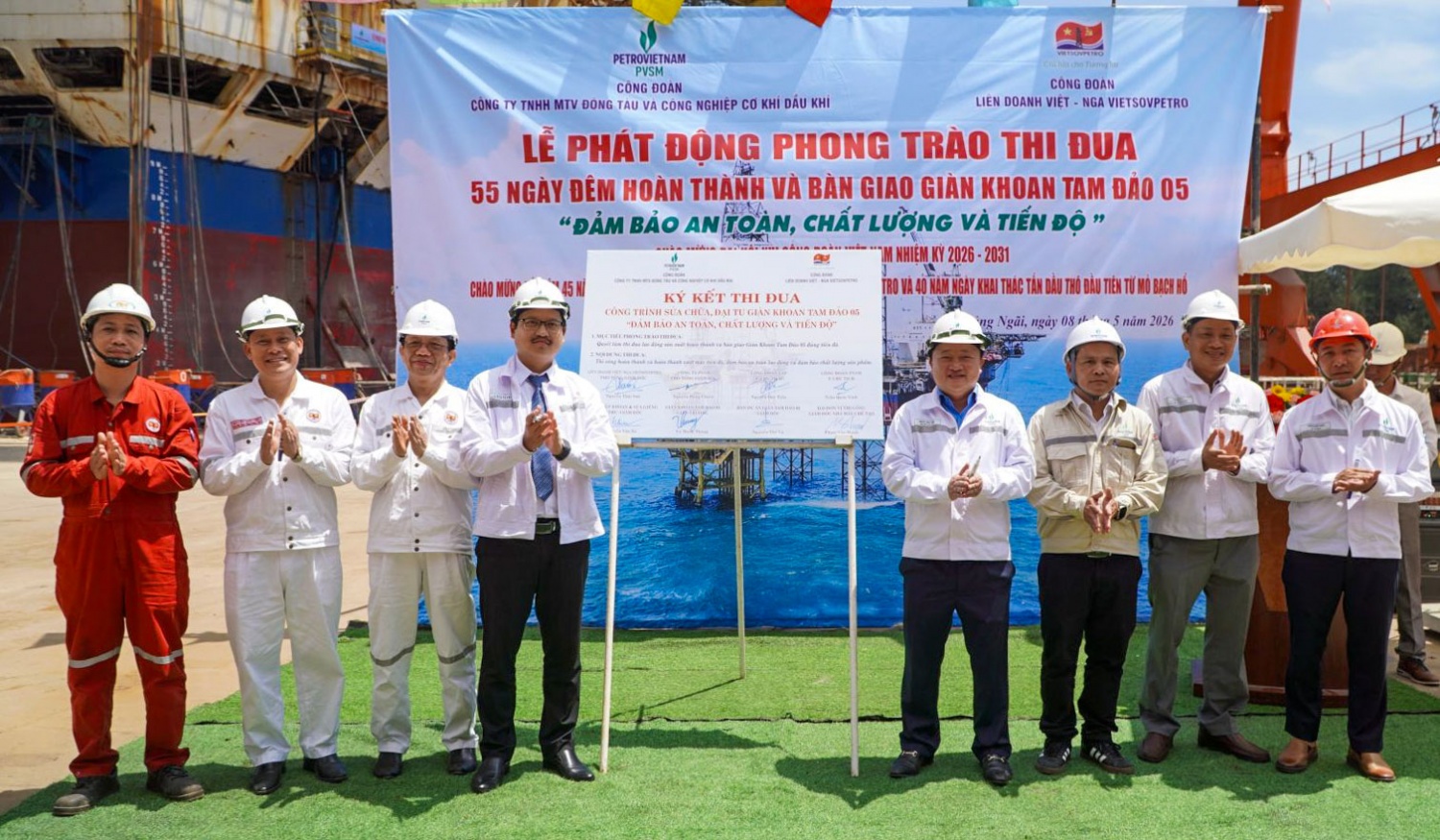 PVSM quyết tâm hoàn thành bảo dưỡng giàn khoan Tam Đảo 05 trong 55 ngày đêm PVSM quyết tâm hoàn thành bảo dưỡng giàn khoan Tam Đảo 05 trong 55 ngày đêm