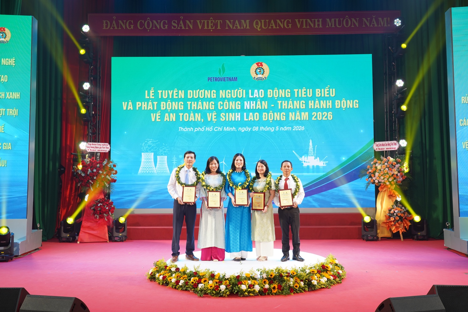 Các gương điển hình PVOIL được tuyên dương “Người lao động Petrovietnam tiêu biểu” năm 2026 Các gương điển hình PVOIL được tuyên dương “Người lao động Petrovietnam tiêu biểu” năm 2026