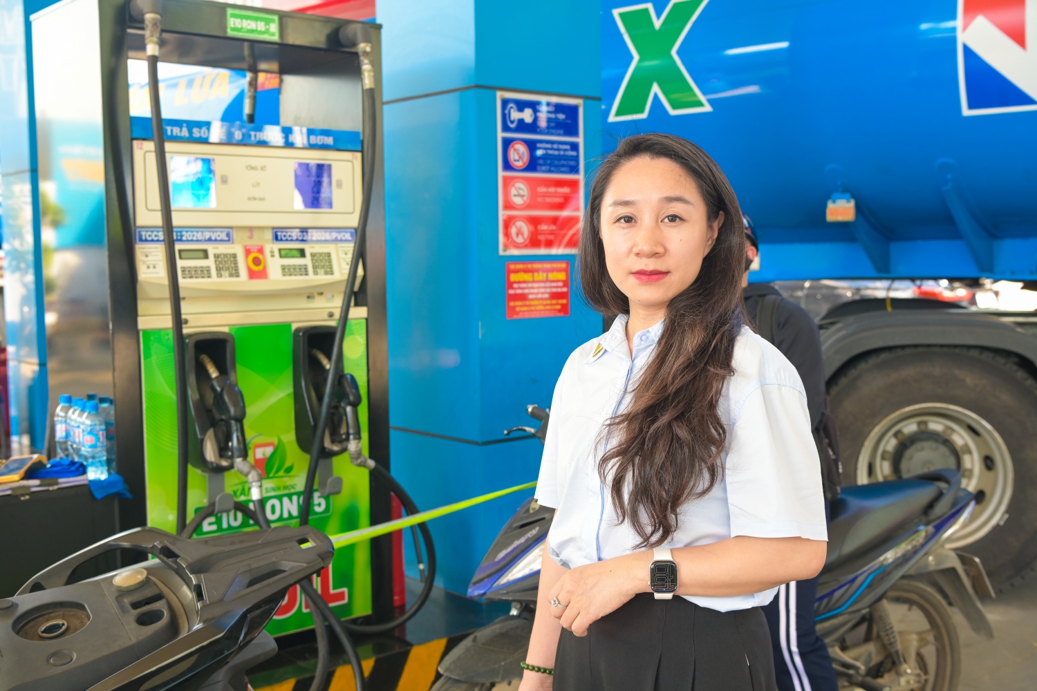 PVOIL chính thức bán xăng sinh học E10 trên toàn hệ thống cửa hàng xăng dầu PVOIL chính thức bán xăng sinh học E10 trên toàn hệ thống cửa hàng xăng dầu