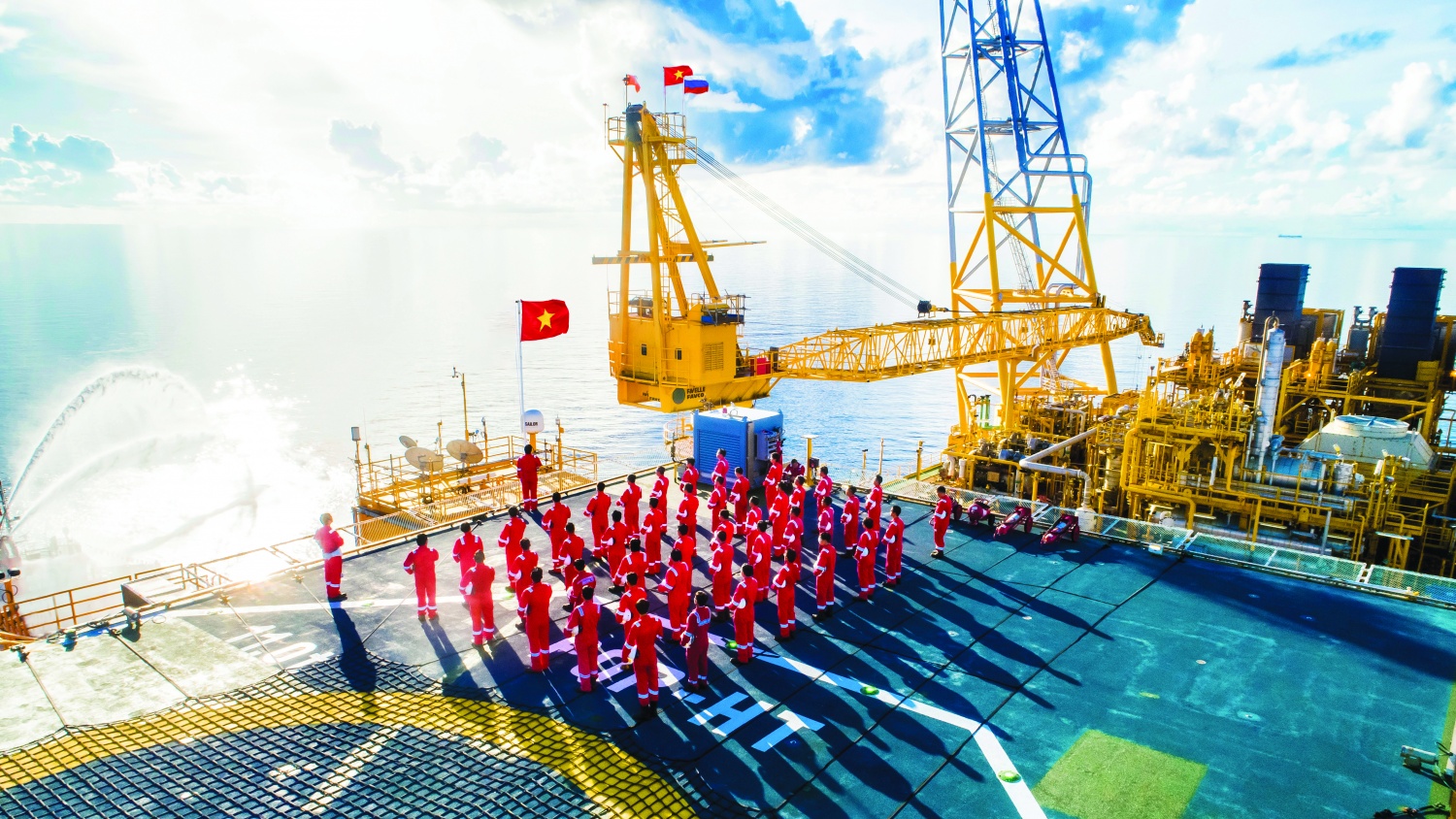 Giai đoạn 2020 – 2024, Petrovietnam đã có hơn 7.080 đề tài, giải pháp, sáng kiến cơ sở giúp đem lại tổng giá trị kinh tế làm lợi đạt hơn 11.418 tỷ đồng.