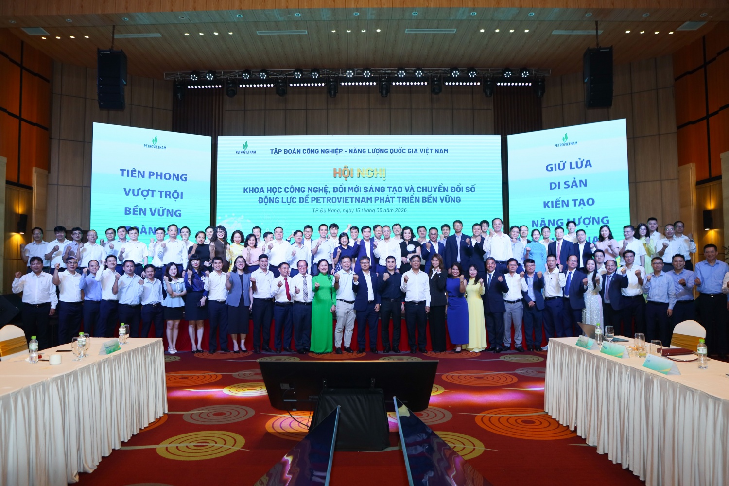 Khoa học công nghệ là nền tảng chiến lược quan trọng trong các hoạt động của Petrovietnam Khoa học công nghệ là nền tảng chiến lược quan trọng trong các hoạt động của Petrovietnam
