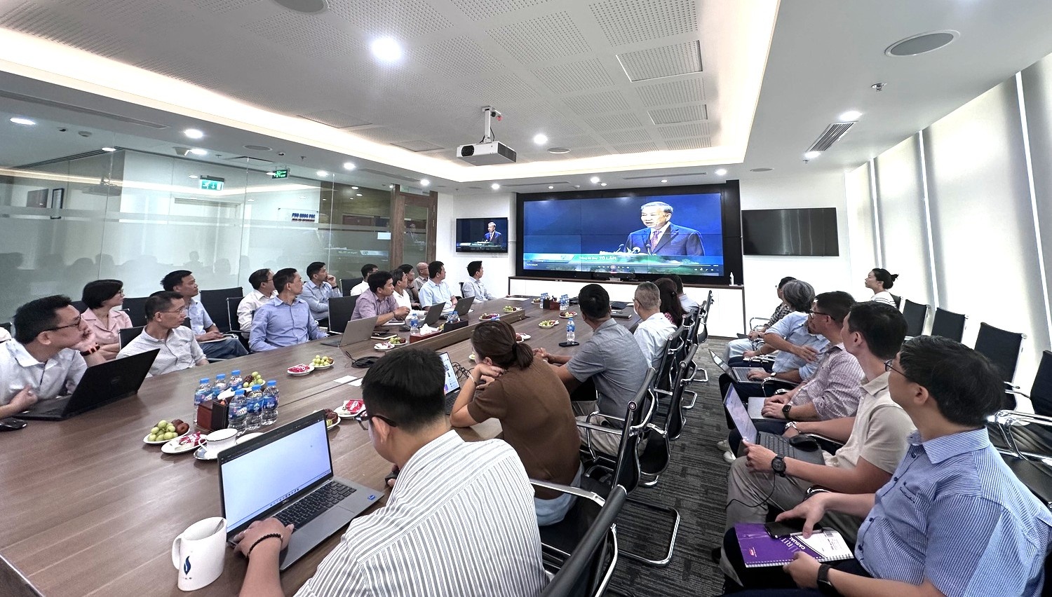 Đảng bộ PQPOC lan tỏa tinh thần học Bác để thắp sáng khát vọng cống hiến Đảng bộ PQPOC lan tỏa tinh thần học Bác để thắp sáng khát vọng cống hiến