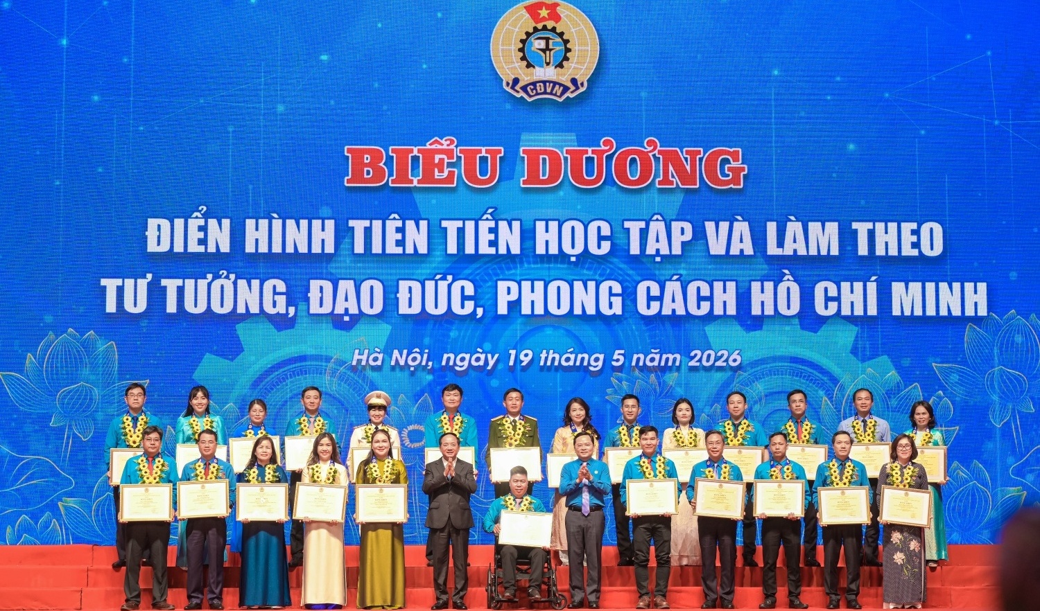 Những tấm gương tiêu biểu của Petrovietnam được tôn vinh trong học tập và làm theo Bác