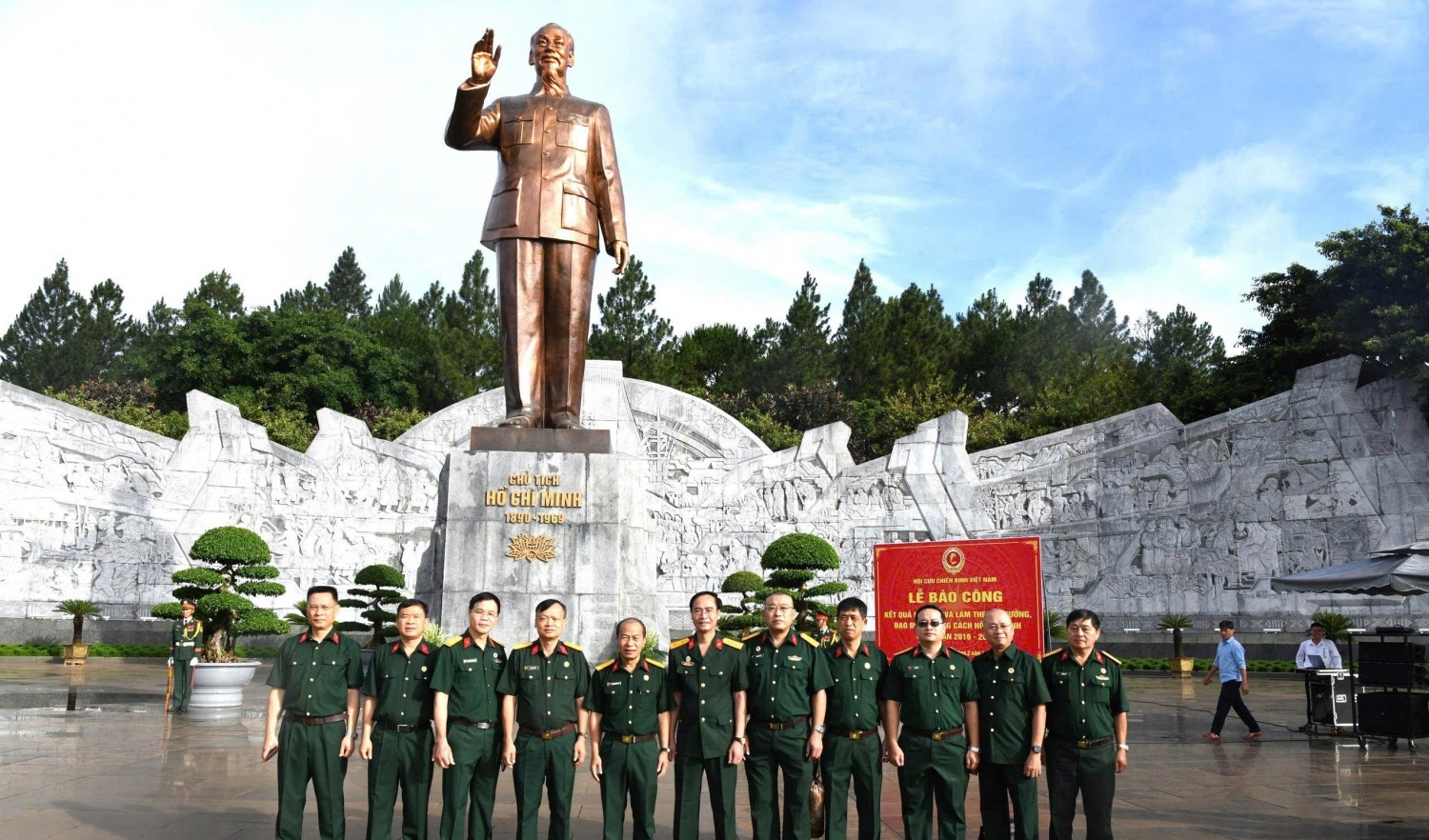 Hội CCB Petrovietnam báo công dâng Bác, lan tỏa phẩm chất “Bộ đội Cụ Hồ” thời kỳ mới