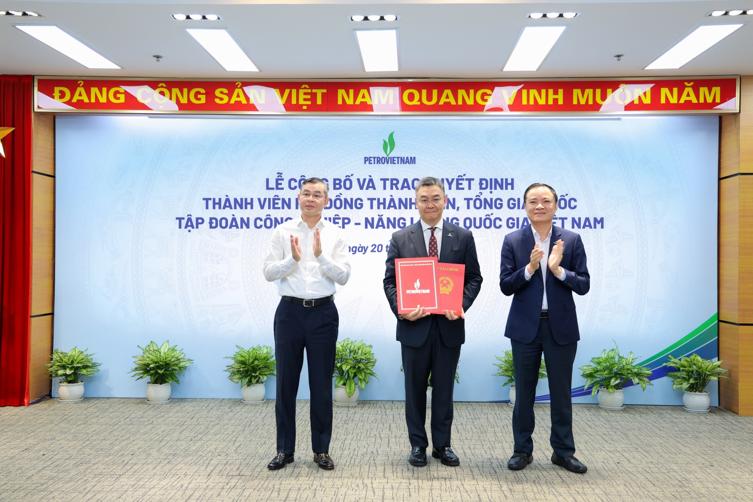 CEO Petrovietnam: Kỳ vọng và trách nhiệm CEO Petrovietnam: Kỳ vọng và trách nhiệm