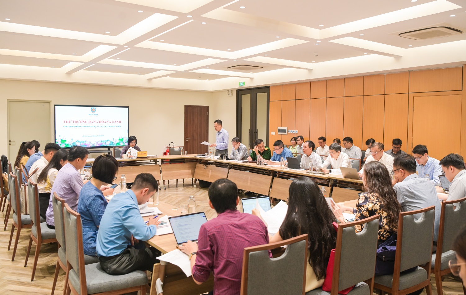 Bộ Tư pháp thẩm định Luật Dầu khí sửa đổi: Gỡ nút thắt cho đầu tư năng lượng
