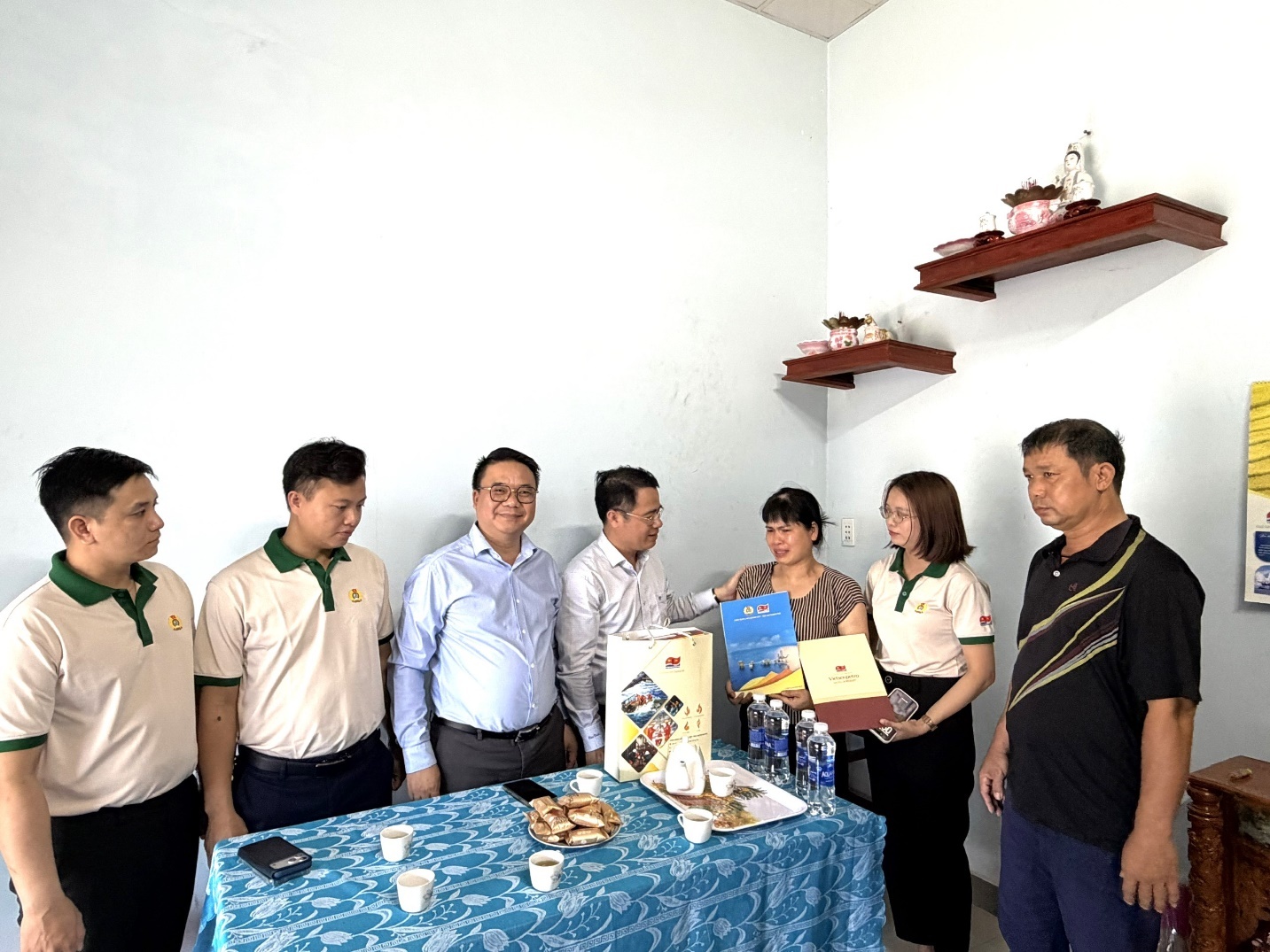 Công đoàn Vietsovpetro thăm hỏi, hỗ trợ đoàn viên trong Tháng Công nhân 2026 Công đoàn Vietsovpetro thăm hỏi, hỗ trợ đoàn viên trong Tháng Công nhân 2026