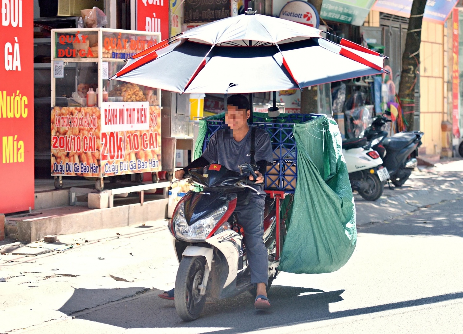 Bài 1: Người dân Bài 1: Người dân vật lộn với nắng nóng