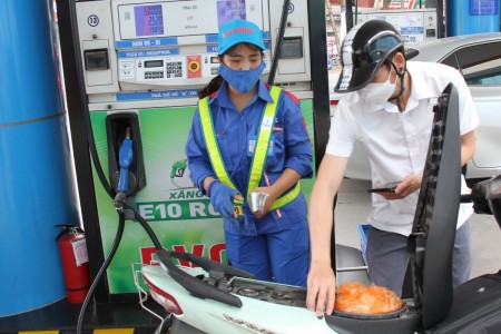 Bộ Công Thương: Xăng E10 là bước đi tất yếu để bảo đảm an ninh năng lượng quốc gia