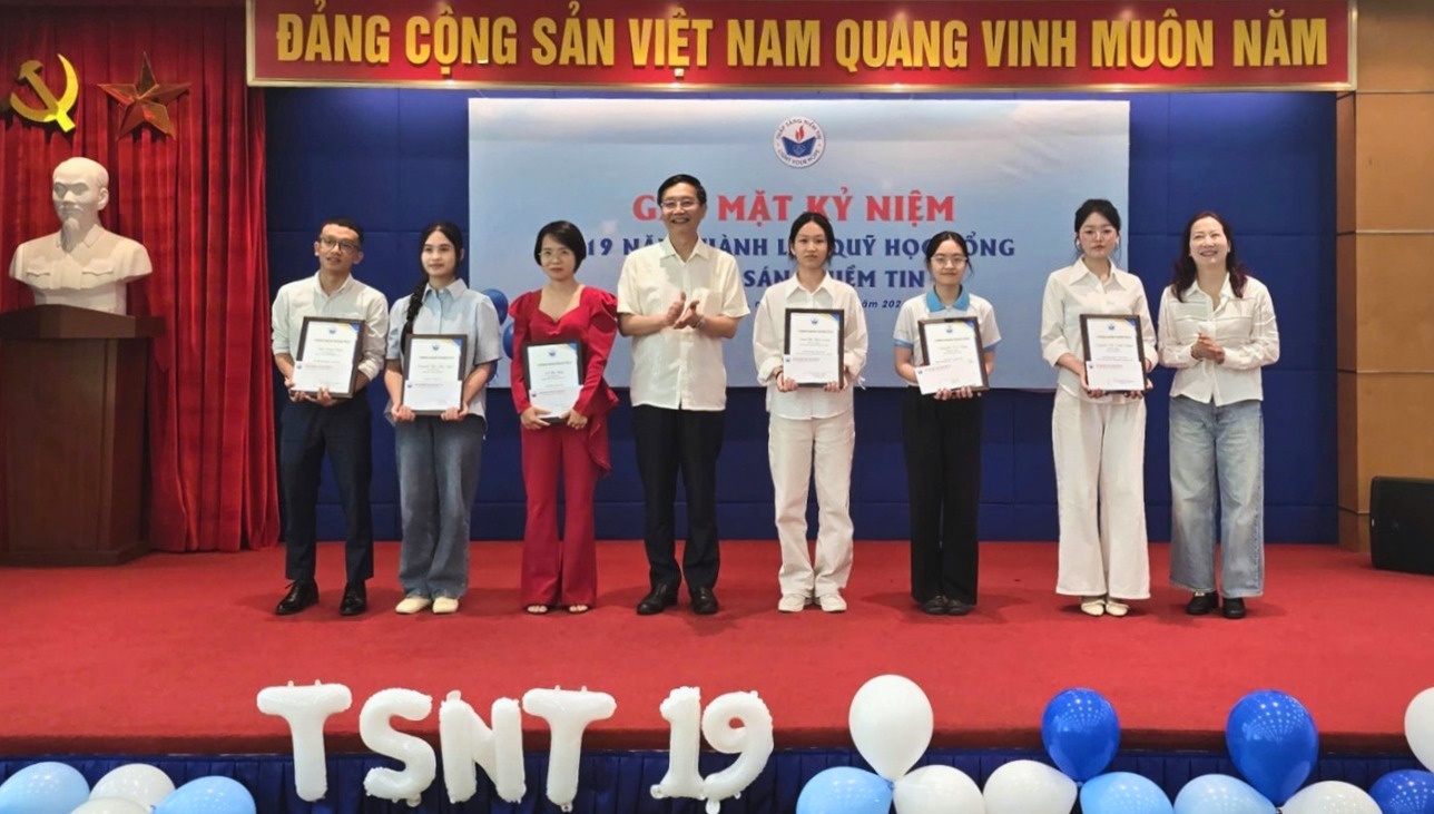 19 năm ‘‘thắp sáng niềm tin’’, chắp cánh giấc mơ giảng đường