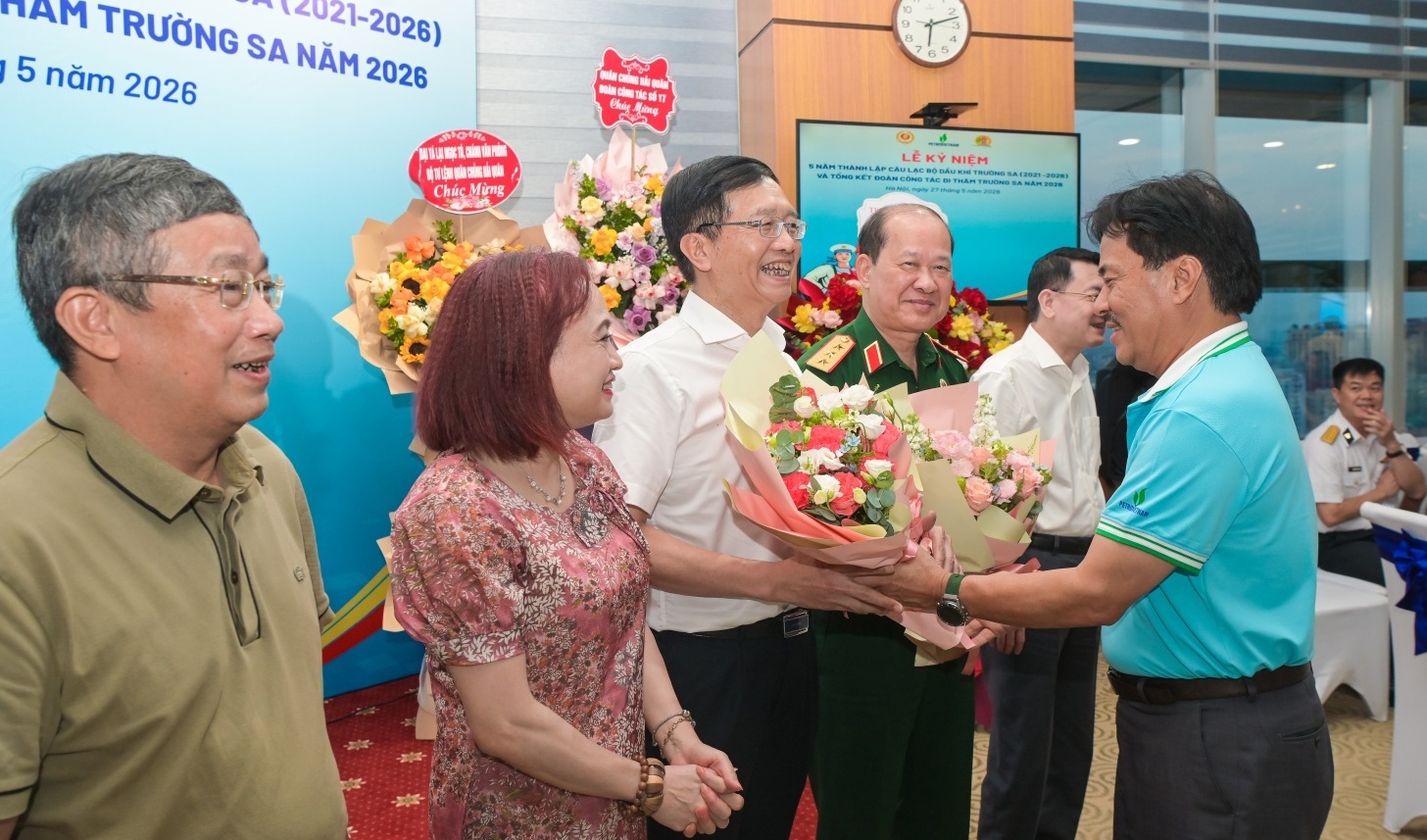 [Chùm ảnh] CLB Dầu khí Trường Sa kỷ niệm 5 năm thành lập, tiếp nối hành trình bảo vệ chủ quyền Tổ quốc