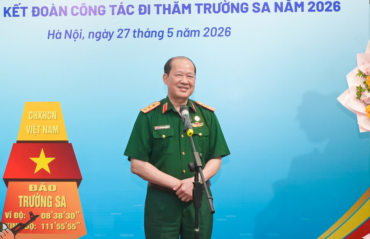 Thượng tướng Bế Xuân Trường - Chủ tịch Hội Cựu chiến binh Việt Nam đánh giá cao những đóng góp của CLB Dầu khí Trường Sa đối với công tác tuyên truyền về biển đảo, bảo vệ chủ quyền Tổ quốc.