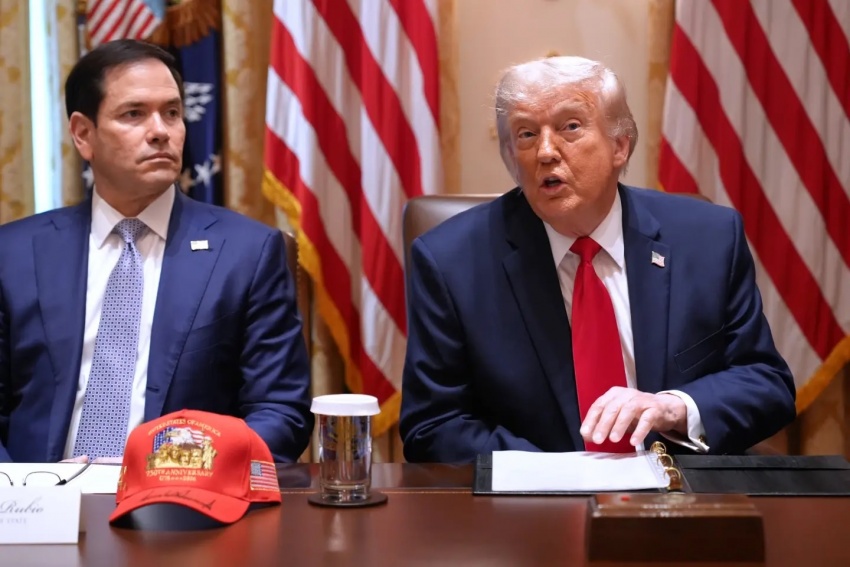 Tổng thống Donald Trump và Ngoại trưởng Marco Rubio tại cuộc họp nội các ngày 27/5. Tổng thống Donald Trump và Ngoại trưởng Marco Rubio tại cuộc họp nội các ngày 27/5.