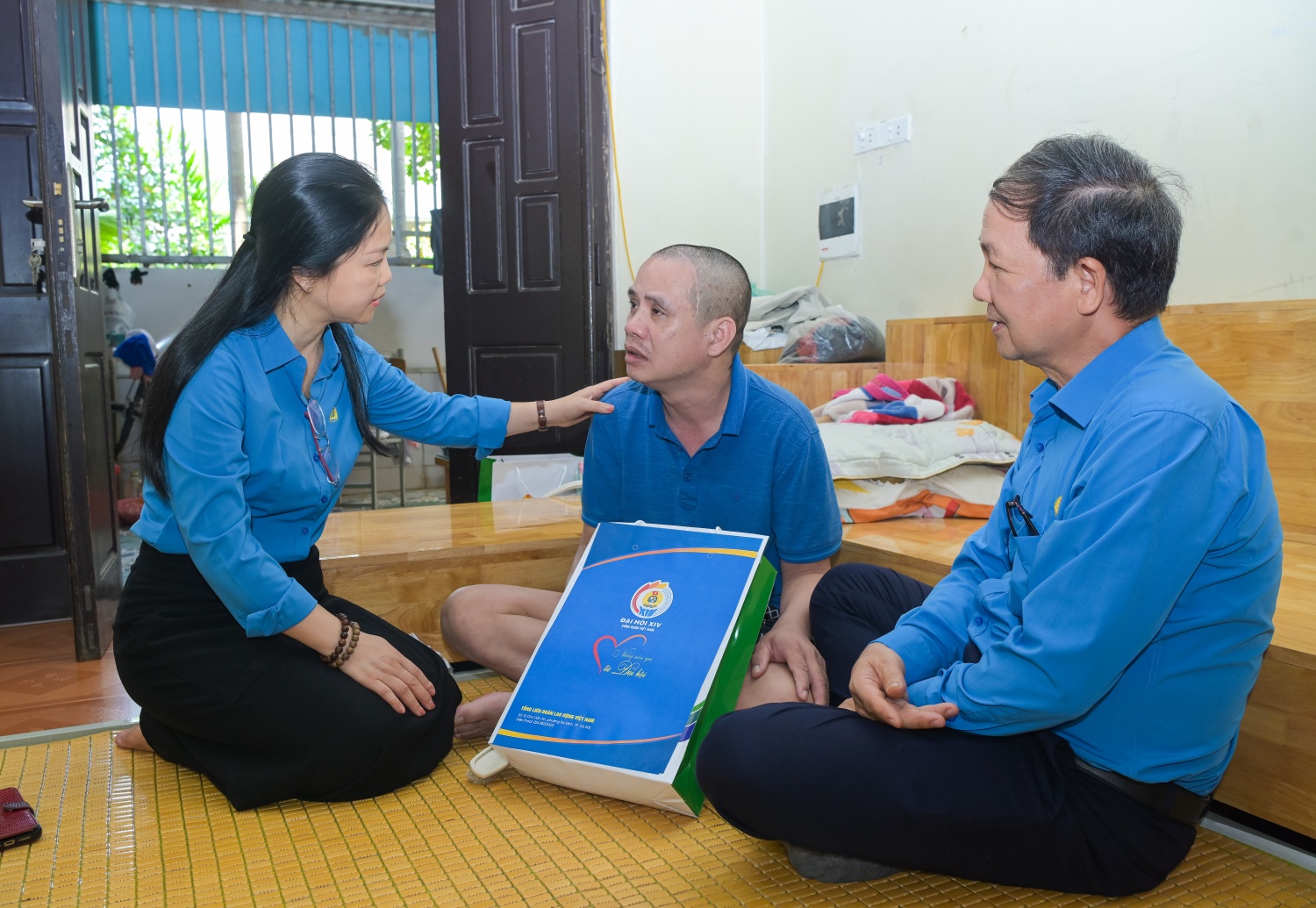Món quà Đại hội lan tỏa yêu thương đến đoàn viên Petrovietnam có hoàn cảnh khó khăn