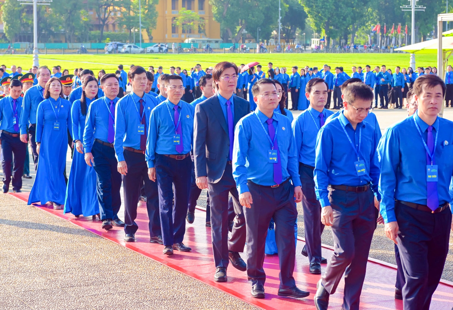 Đoàn đại biểu Công đoàn Petrovietnam báo công dâng Bác trước thềm Đại hội XIV Công đoàn Việt Nam