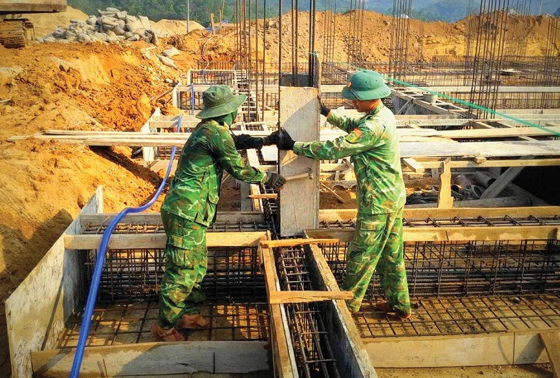 Xây tri thức trên vùng biên giới