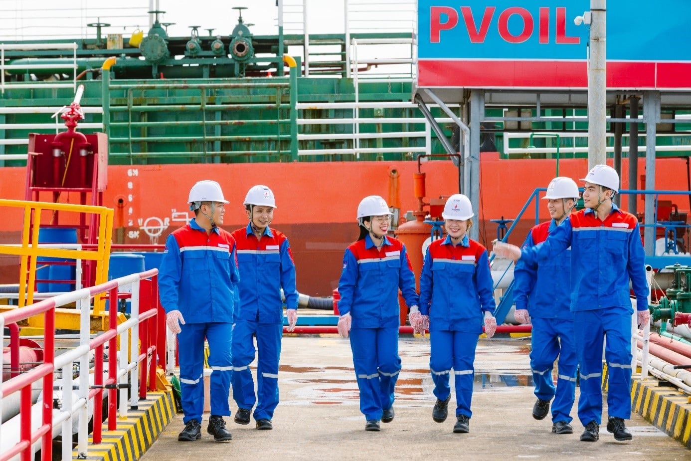 Giải nhì: Tác phẩm “Đoàn kết là sức mạnh” (Petromekong) Giải nhì: Tác phẩm “Đoàn kết là sức mạnh” (Petromekong)