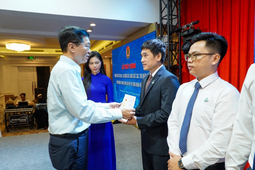 Công đoàn Petrovietnam: Hãy để mỗi người lao động là một chủ thể sáng tạo, mỗi công trình là một trung tâm đổi mới Công đoàn Petrovietnam: Hãy để mỗi người lao động là một chủ thể sáng tạo, mỗi công trình là một trung tâm đổi mới