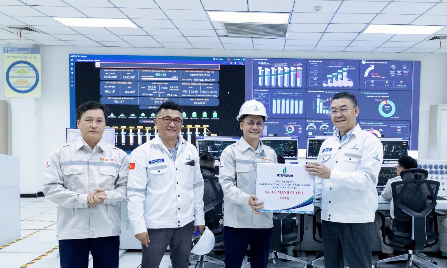 Tổng Giám đốc Petrovietnam Lê Mạnh Cường rà soát tổng thể Cụm Khí - Điện - Đạm Cà Mau