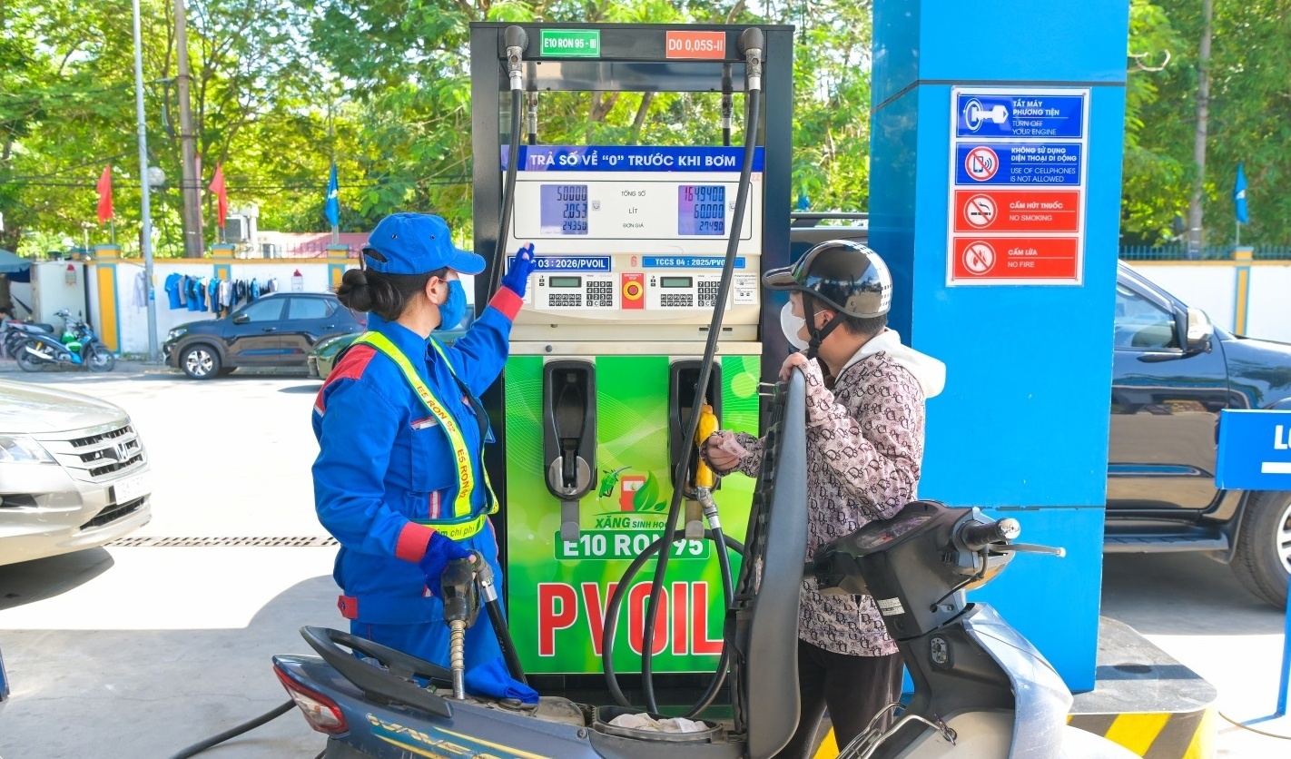 Giữ “mạch máu” và “hơi thở” của nền kinh tế