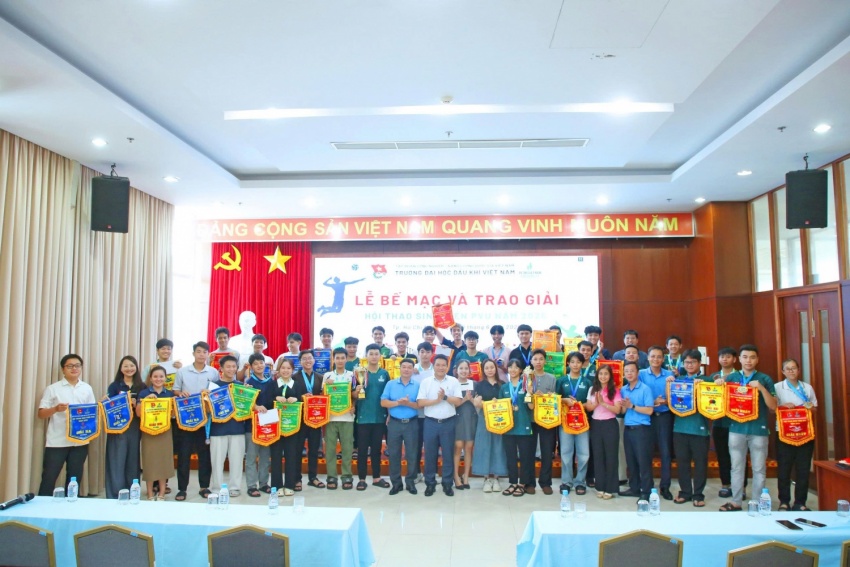 Bế mạc Hội thao Sinh viên PVU 2026: Lan tỏa tinh thần “Khỏe để học tập, lao động và cống hiến”