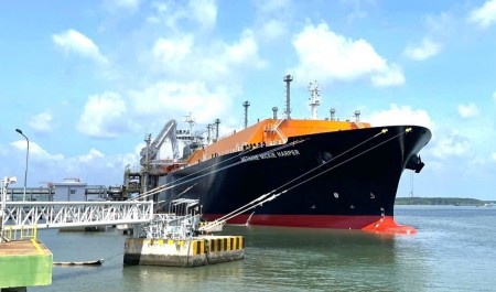 PV GAS nhập khẩu gần 120.000 tấn LNG, LPG giữa cao điểm nhu cầu năng lượng