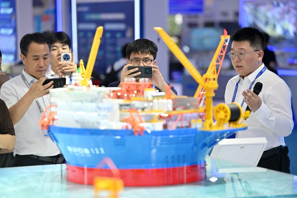 Trung Quốc hưởng lợi gì từ cuộc đua khai thác dầu khí ngoài khơi?